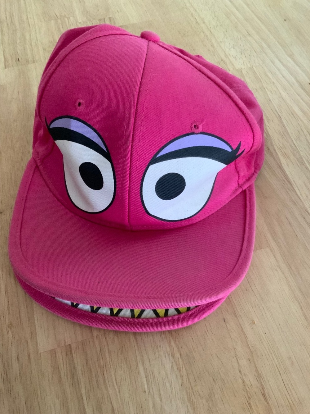 Open mouth monster snap back hat